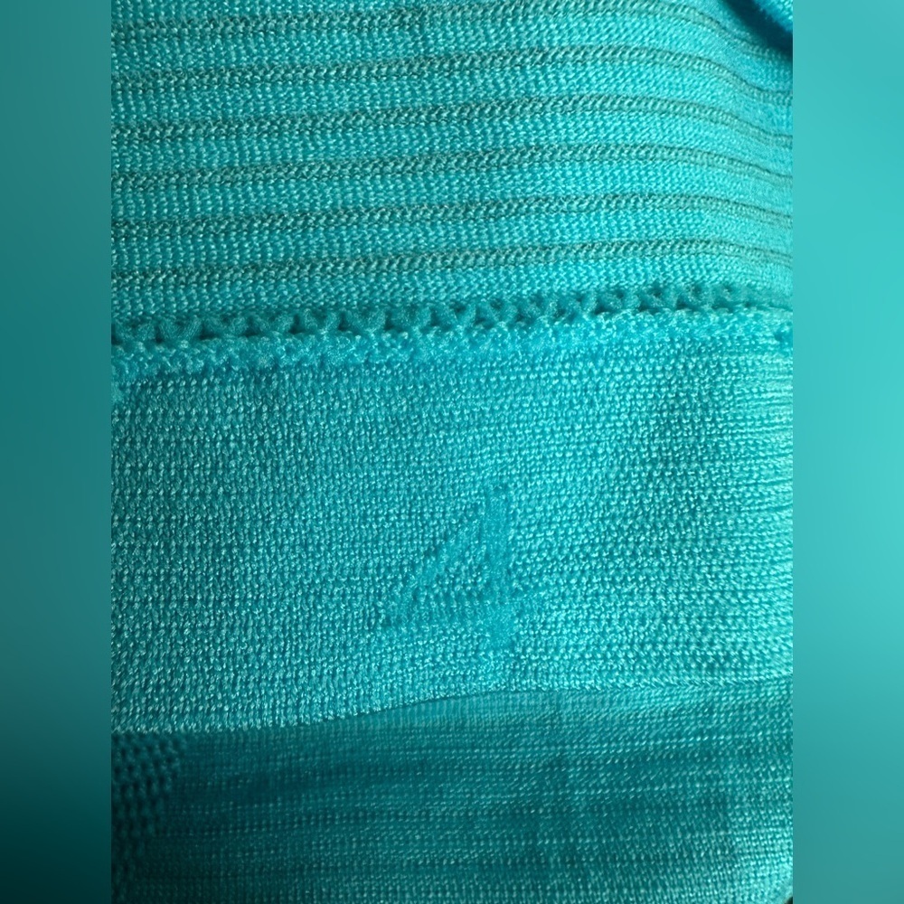 lululemon swiftly racerback 10k tour Los Angeles turquoise tank Size 4 - Picture 3 of 3